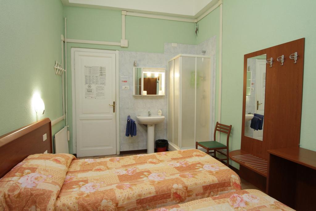 Hotel Barone Genoa Exterior photo